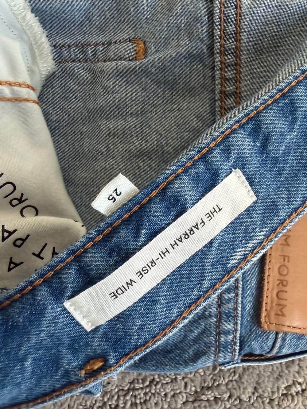 Aritzia Women's Light Blue Relaxed Cargo Jeans - Picture 5 of 5